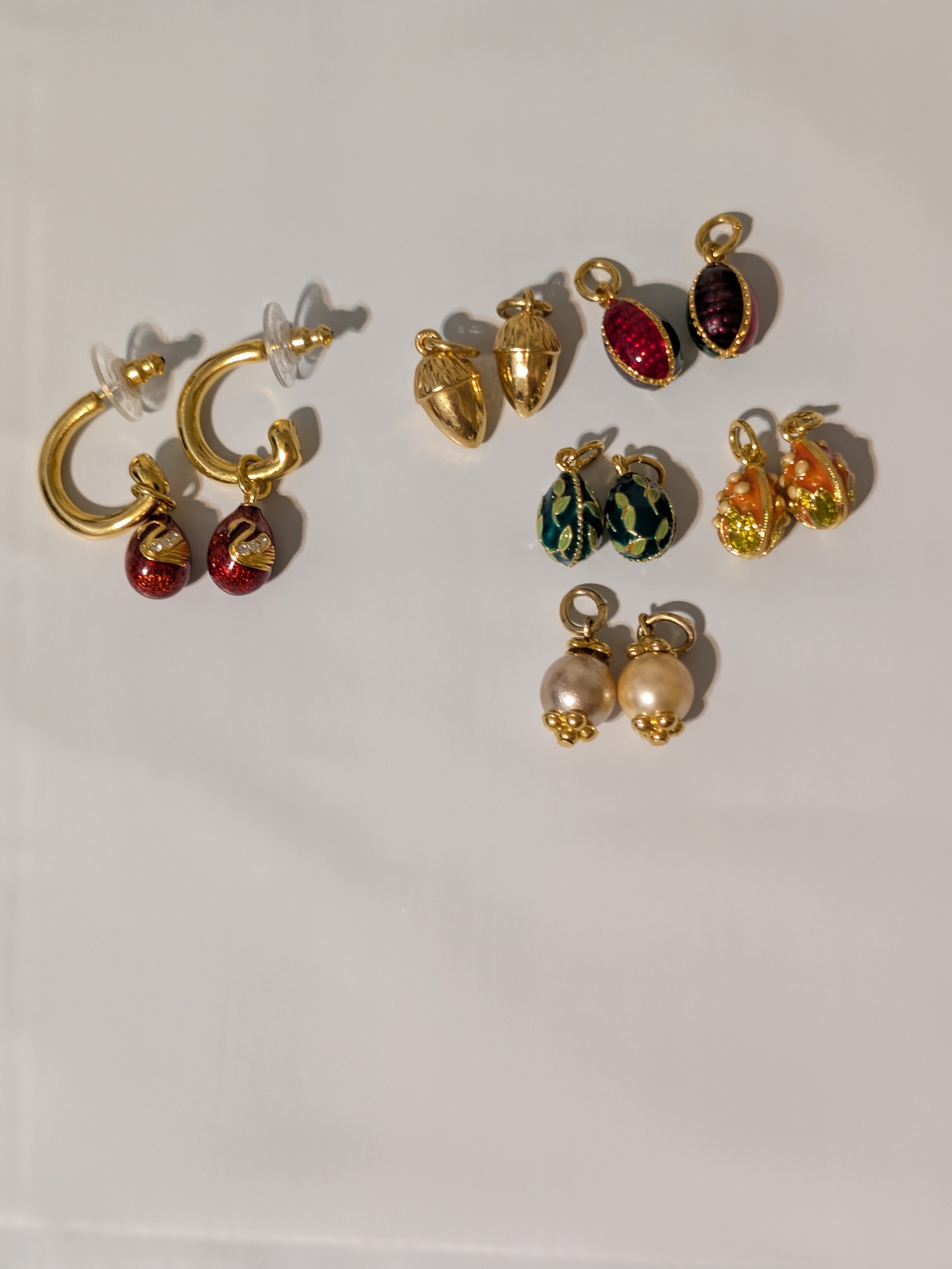 Joan Rivers Signed Gold Tone Half Hoop Dangle Earrings W/ 5 Charms